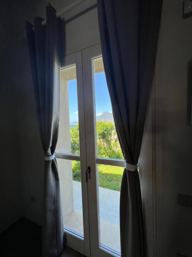Alelca Domo Bed & Breakfast Buggerru Eksteriør bilde